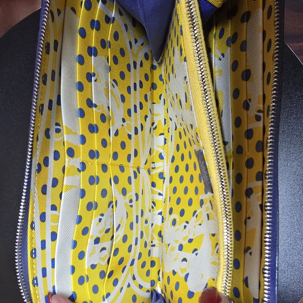 Hermes Azap Silk'in Long Wallet - EUC - RARE - COA - Picture 9 of 16